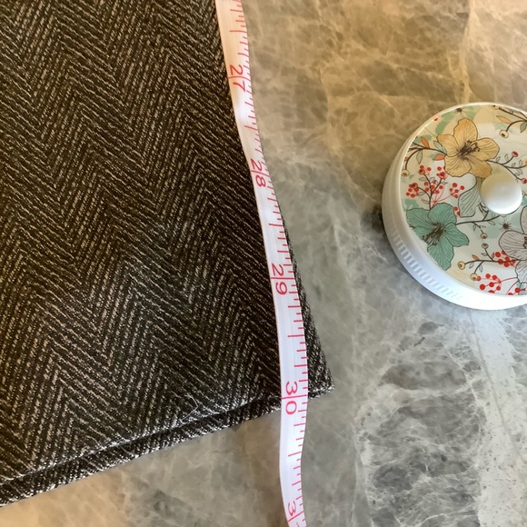 APT.9 dress pant just below the waist size 12 Short. Color brown cream. - Picture 12 of 13